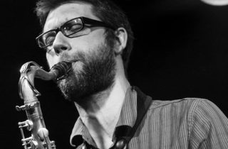 Frederick Menzies_beskåret